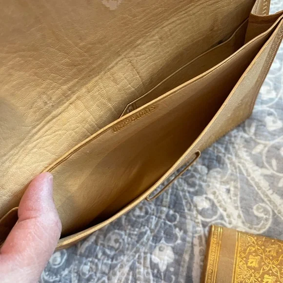 Vintage hand tooled moroccan soft leather purse /clutch and wallet 22 carat gold - Picture 6 of 13